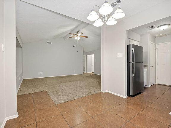 3rd image of 23106 Ludgate Dr