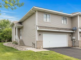 901 Countryside Rd, Waconia, MN 55387