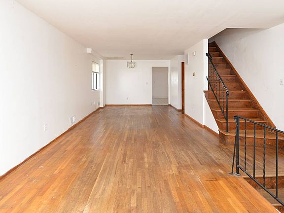 3rd image of 23 Stobe Ave