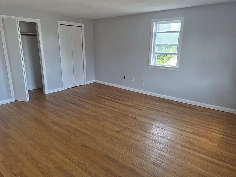 186 Broad St #5 — Photo 9
