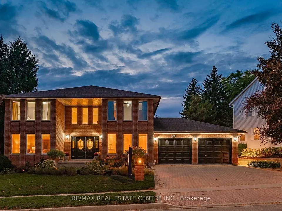 28 Walnut Dr