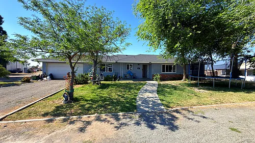 1441 W Bush St Photo 1