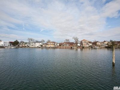 43 Prospect St, Freeport, NY, 11520