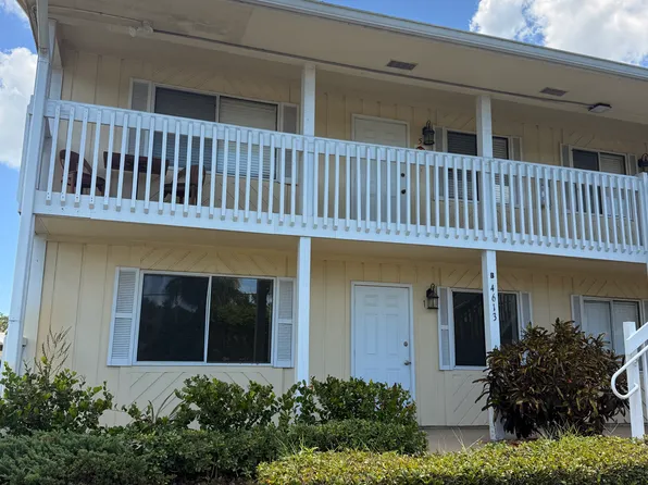 4613 Bayshore Dr, Naples, FL