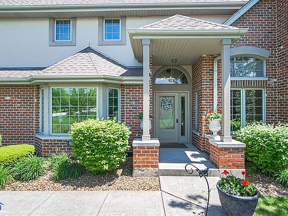 2nd image of 21441 Settlers Pond Dr