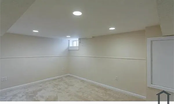 1906 Ewald Ave — Photo 5