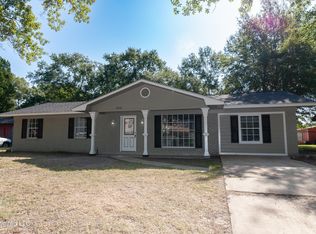 4342 Rock Creek Rd, Moss Point, MS 39563