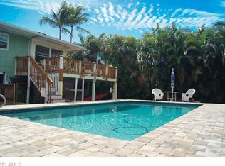 155 Bayview Ave, Fort Myers Beach, FL 33931