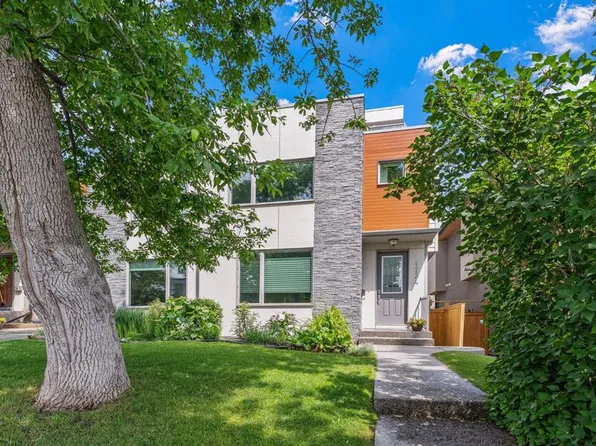 1734 S 37th Ave SW, Calgary, AB T2T 2H3
