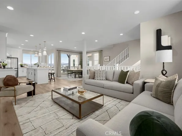 312 Pluto, Irvine, CA 92618