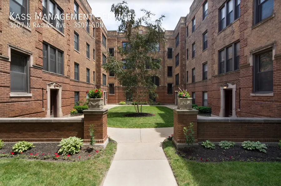 3507-13 N Racine