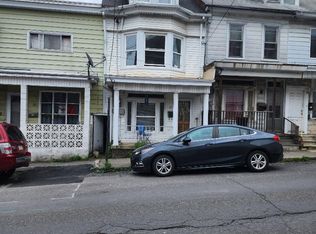 27 S West St, Shenandoah, PA 17976