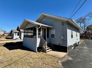 2930 11th St, Rockford, IL 61109