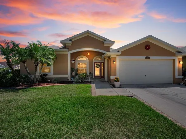 8202 Wild Oaks Cir, Largo, FL 33773