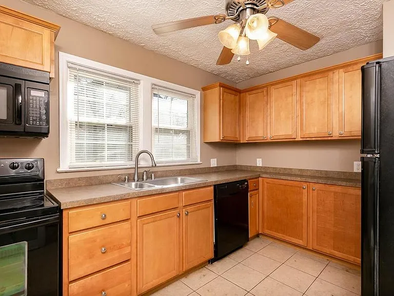 Full stocked kitchen.