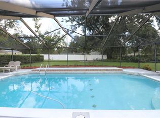 808 Sylvan Ln, Plant City, FL 33563