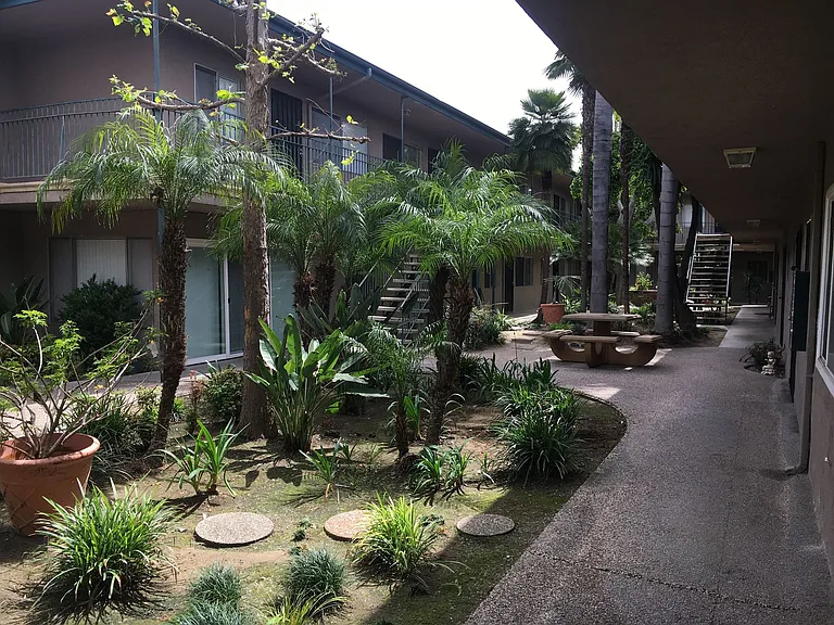Lakewood Landing Apartments — Photo 12