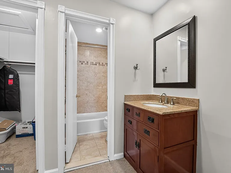 5607 Vantage Point Rd — Photo 27