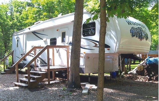 Whispering Oaks Campground