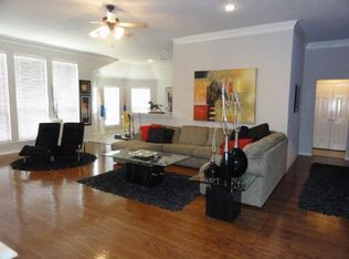 5801 Ozark Dr, Fort Worth, TX 76131