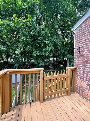 Rented by Re/Max In The City | media 32