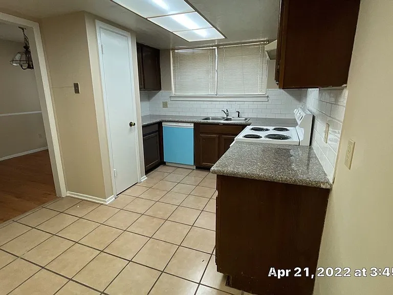 2502 Quiver Ln — Photo 13