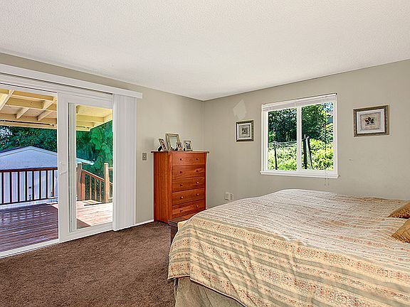 4th image of 18720 18th Ave NE