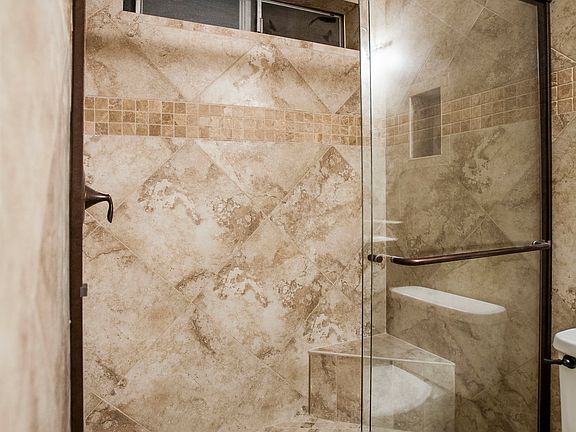 4th image of 101 W Loma Vista Dr APT 103