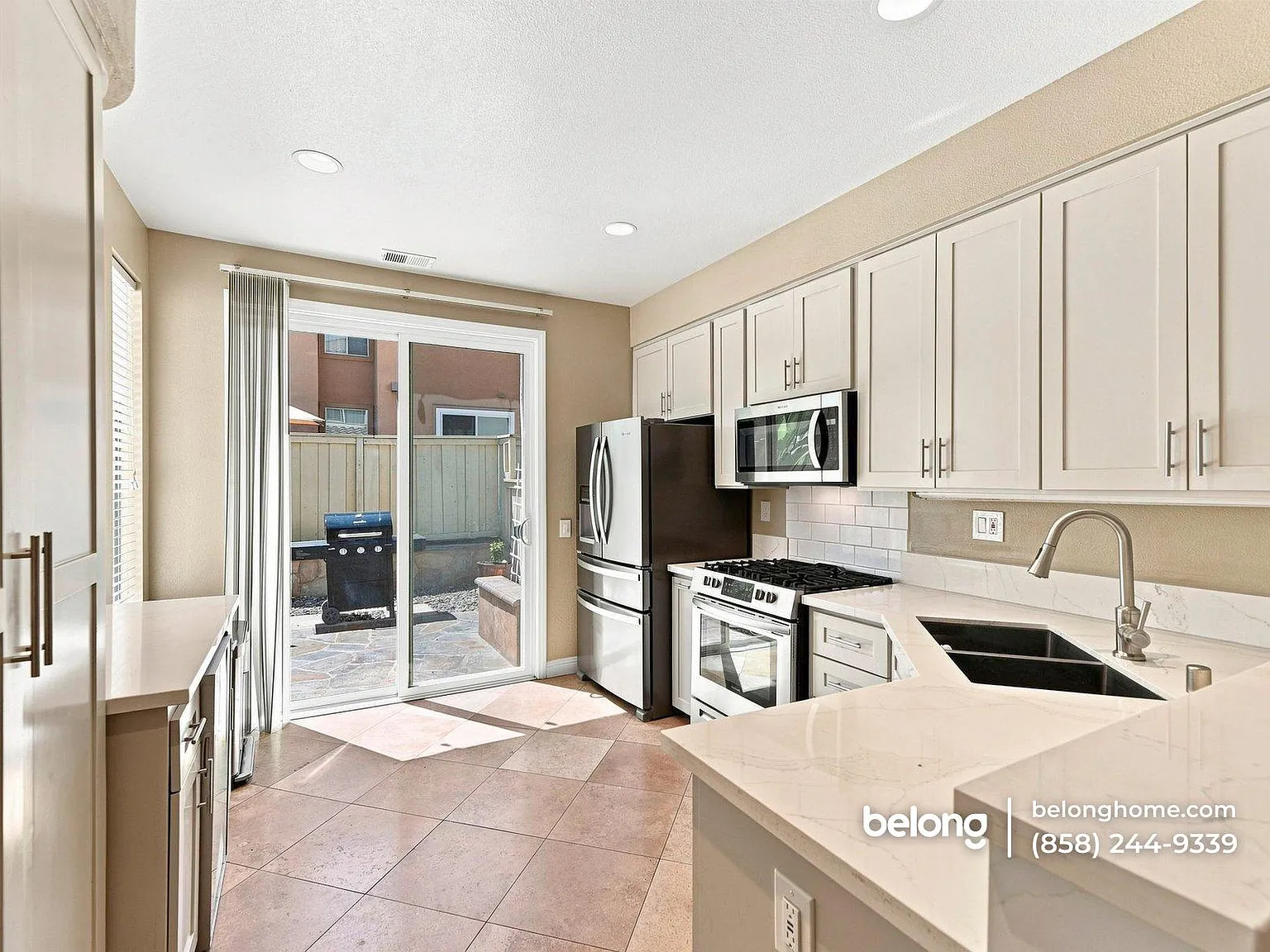 3 bed, 3.0 bath, 1674 sqft, $4,195 — Photo 4