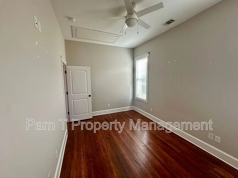 512 E 34th St — Photo 8