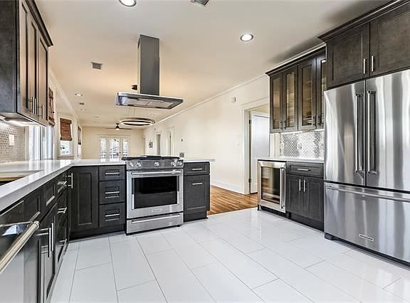 5th image of 7718-20 Nelson St