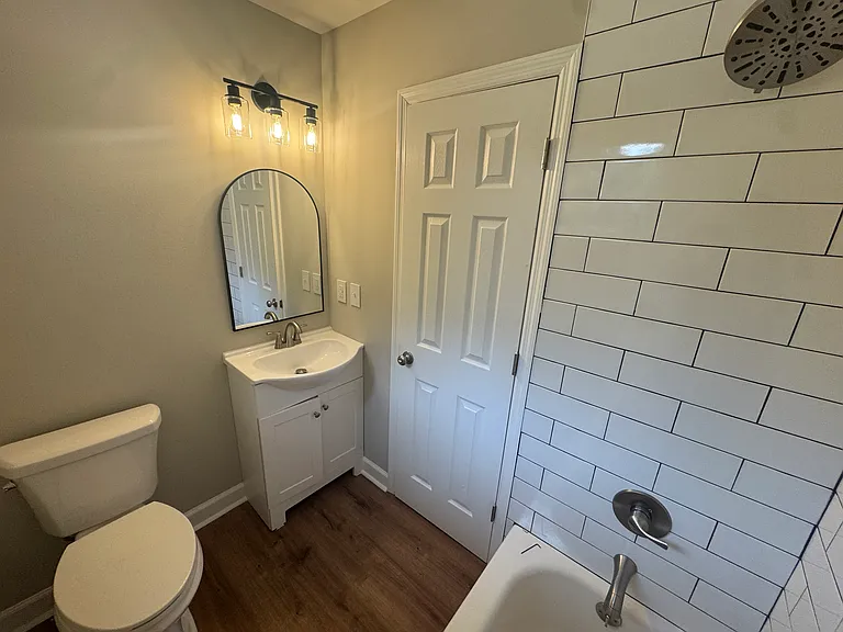 335 Hill Ave NW #B — Photo 15
