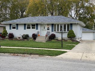 924 Jackson Pl, Dyer, IN 46311