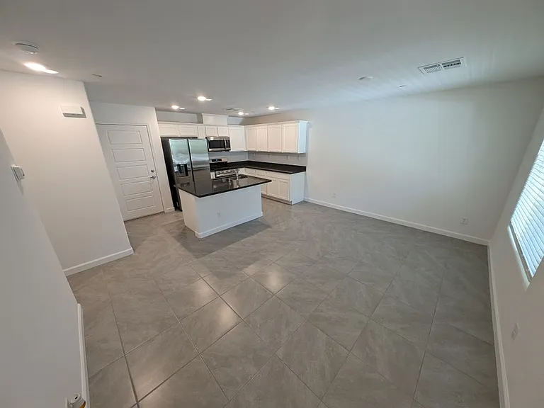 3509 Golden Chariot Ave — Photo 3