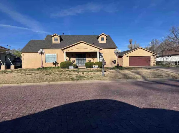 1108 Denver Ave, Dalhart, TX 79022