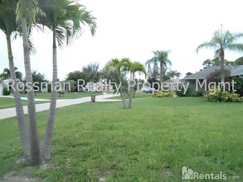 1st image of 4102 SW 14th Ave
