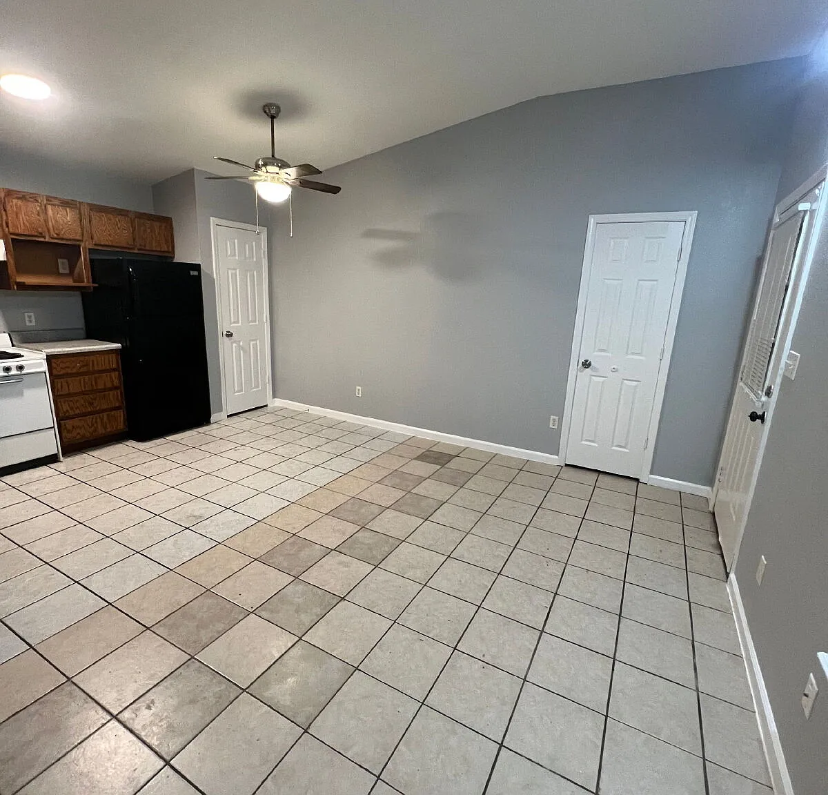 1 bed, 1.0 bath, 500 sqft, $680 — Photo 4