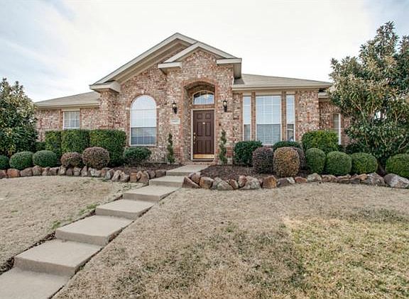 2nd image of 6401 Oakmont Dr