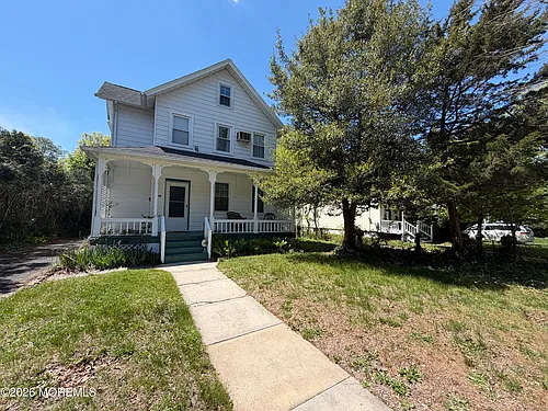 228 Spring St Photo 1