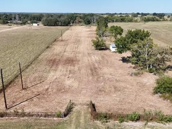 37880 Fm 1736 Rd, Hempstead, TX 77445