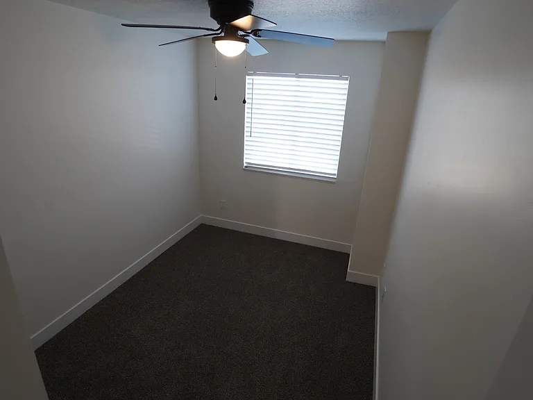 1570 S 150 W — Photo 14