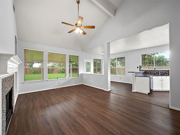 4th image of 1123 Woodley Bnd