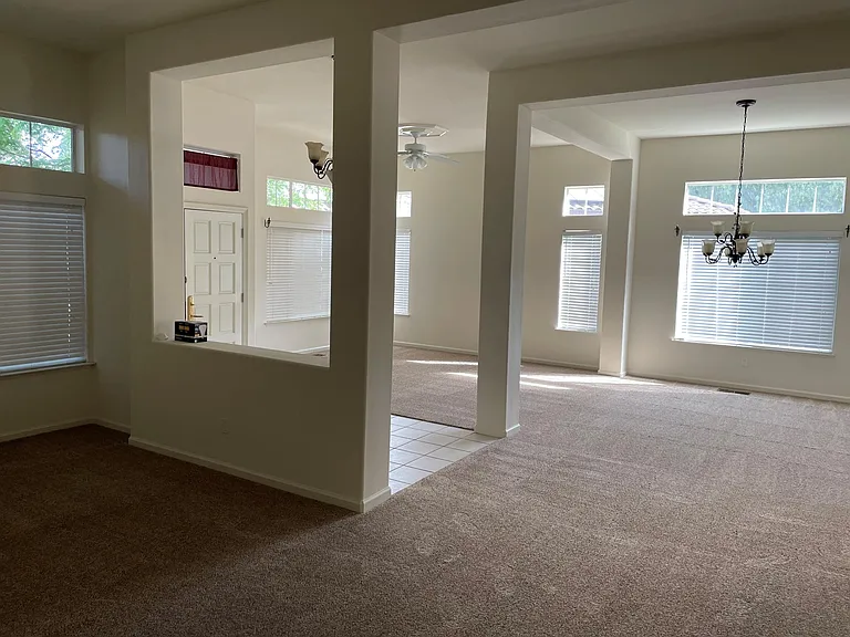 5244 Tapestry Ct — Photo 4