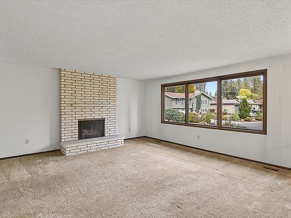 2nd image of 11711 N Highwood Ct