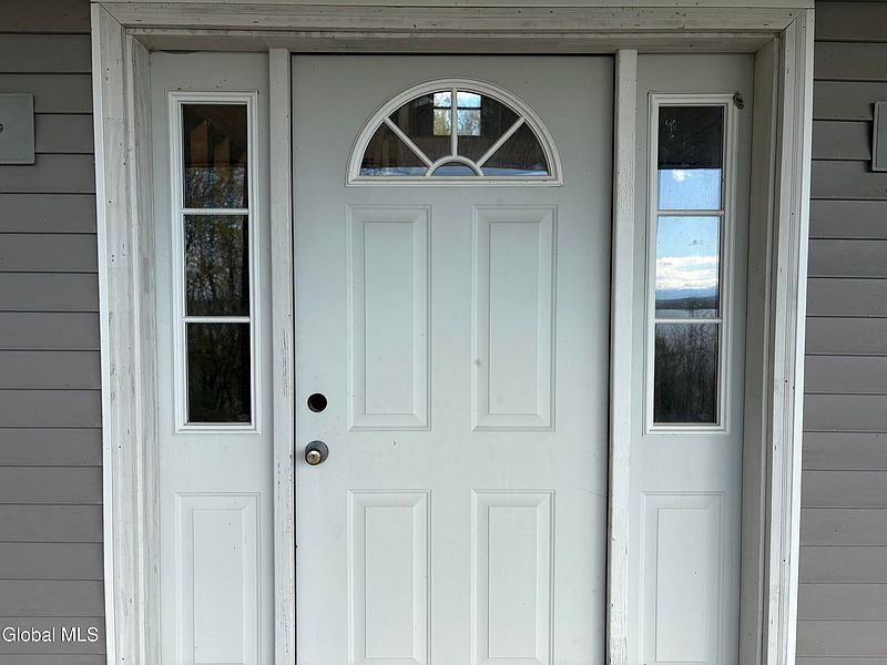 3rd image of 4454 N Main Street