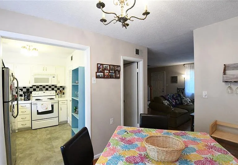 1604 Briarcliff Rd #2 — Photo 9