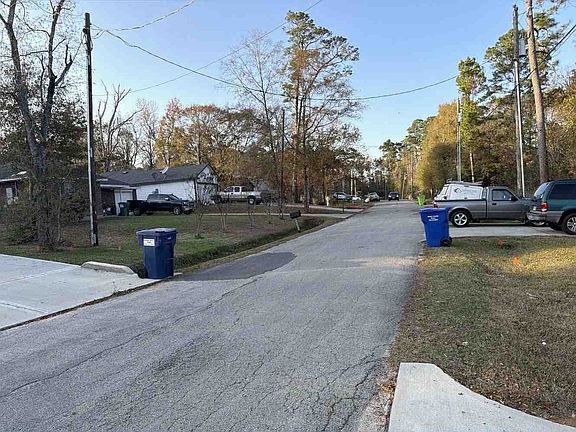 4th image of 14986 Crockett Rd
