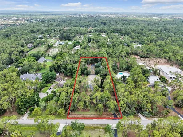 5810 Golden Oaks Ln, Naples, FL 34119