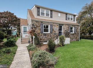 31 Rosalie Ln, Aston, PA 19014