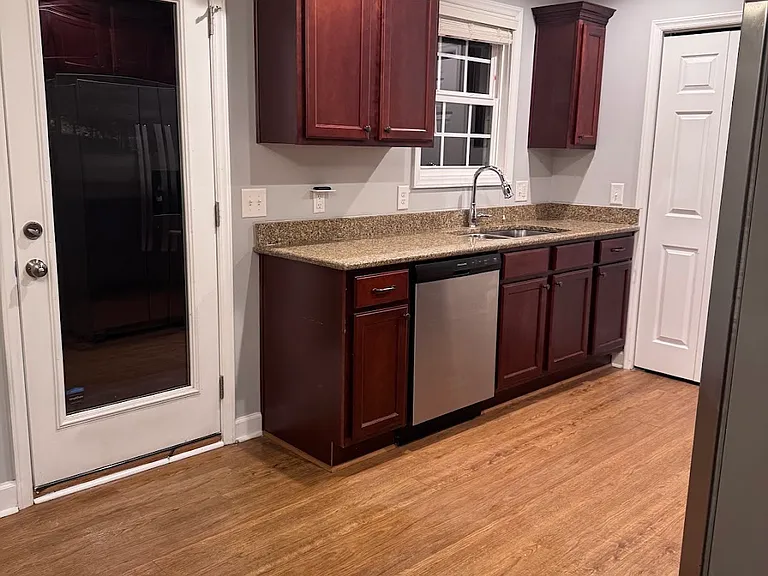 830 Eagles Nest Dr — Photo 9